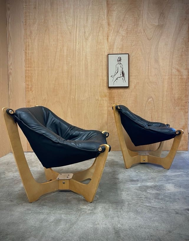 IMG Luna Chairs